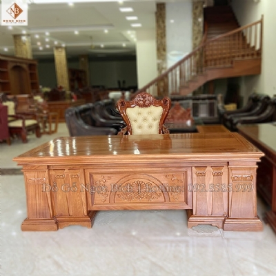 Bàn làm việc của Chủ Tịch mẫu Châu Âu