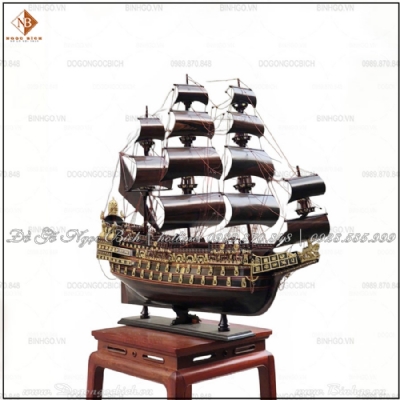 Thuyền Sovereign Of The Sea gỗ mun dài 100cm