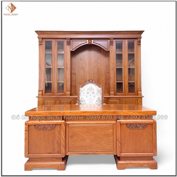 Tủ và ghế làm việc với bàn làm việc phòng làm việc Chủ Tịch