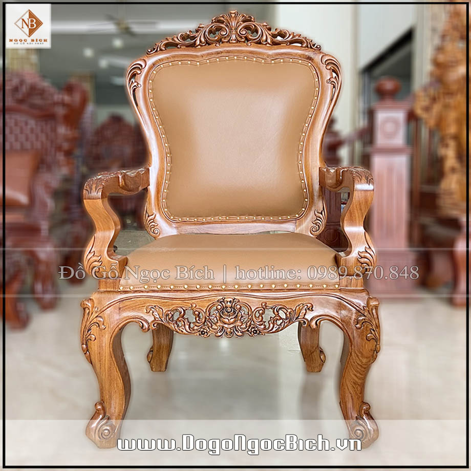 Với ghế louis làm việc mẫu louis, bạn không chỉ sở hữu một chiếc ghế đẹp và chất lượng nhất, mà còn trang điểm cho không gian làm việc của mình