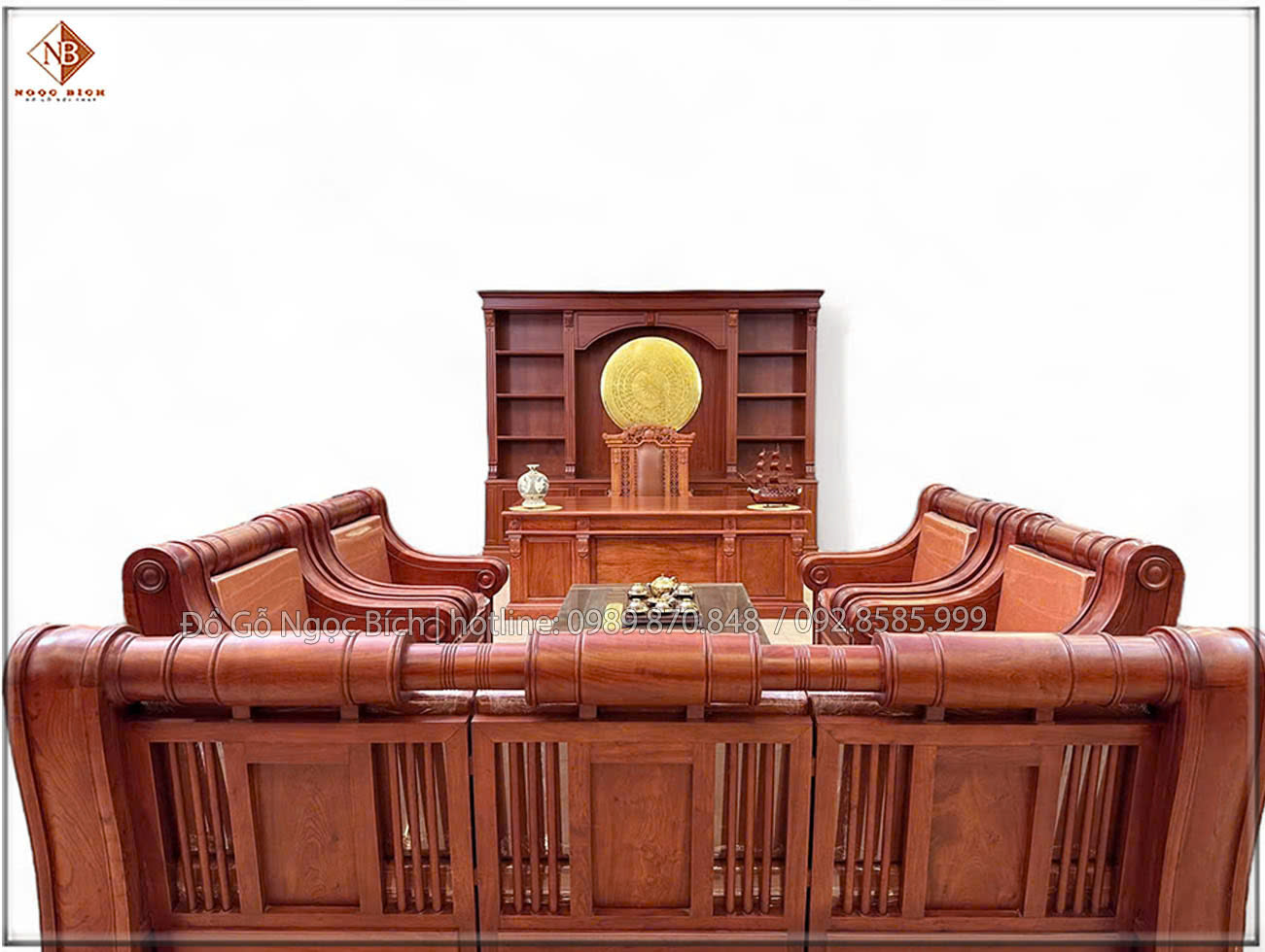 Bộ sản phẩm thể hiện phong cách chuyên nghiệp và gu thẩm mỹ tinh tế của người Lãnh Đạo 