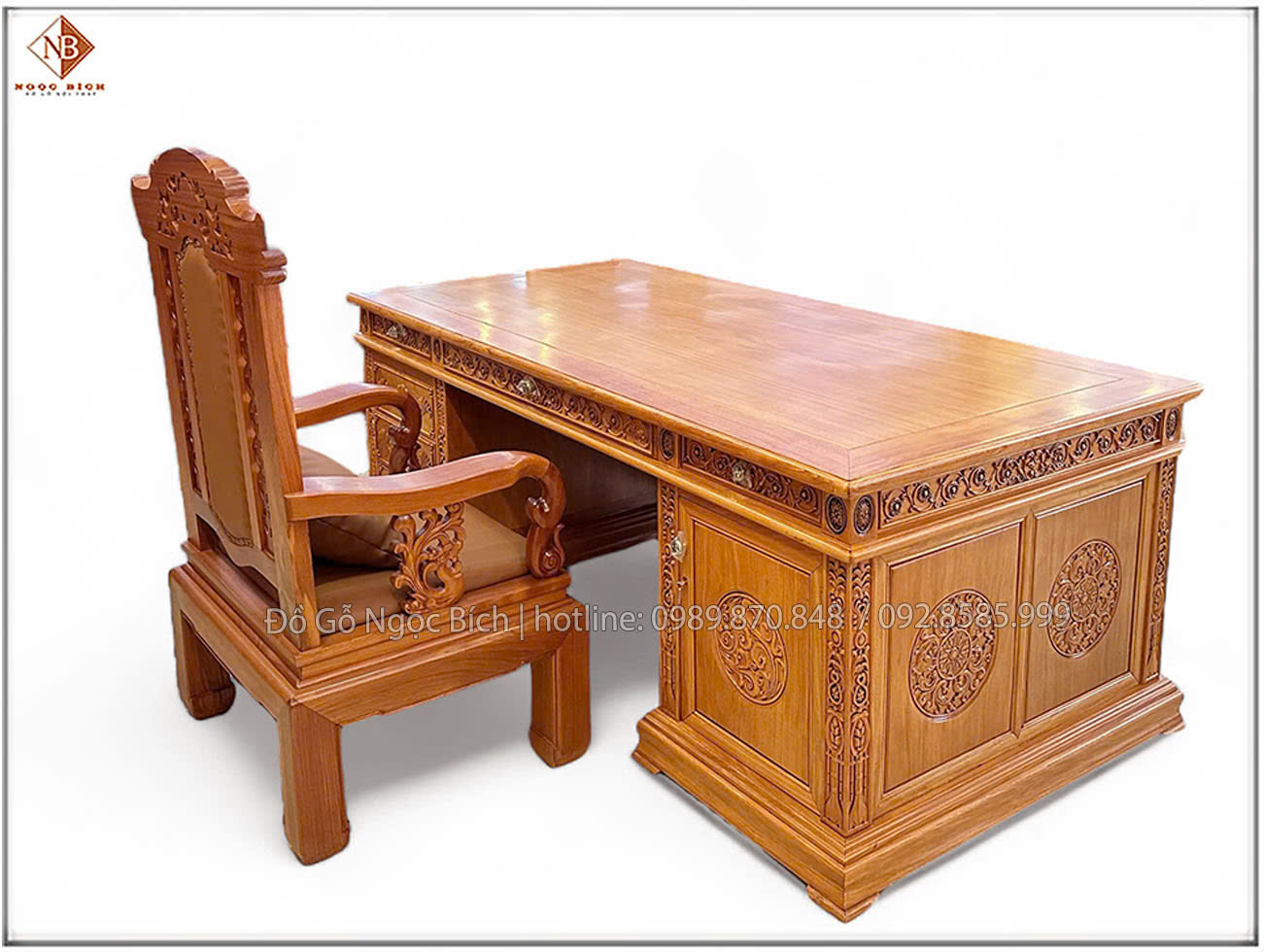 Ghế Chủ Tọa mang dáng vẻ bề thế , uy nghi