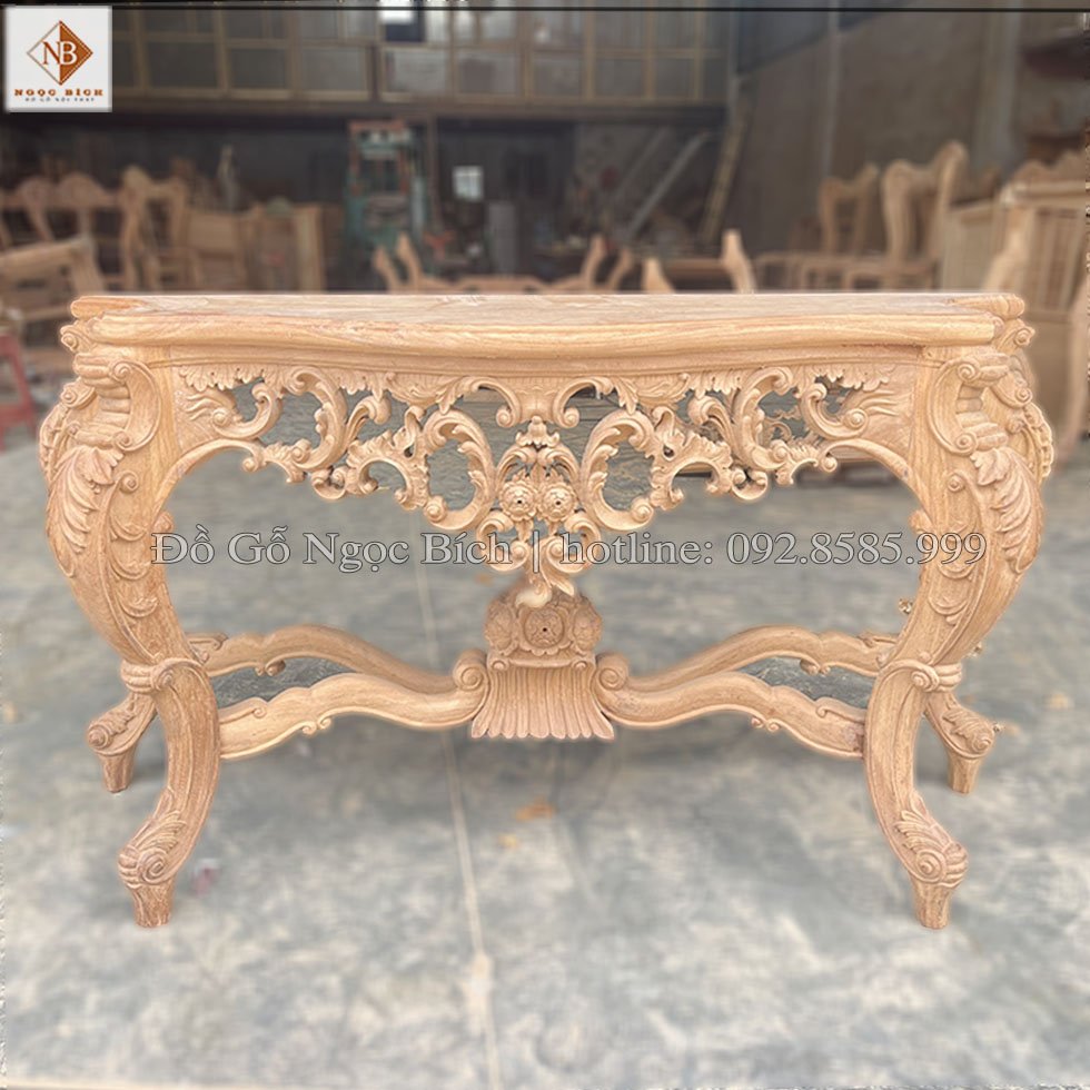 Bàn bán nguyệt trang trí
