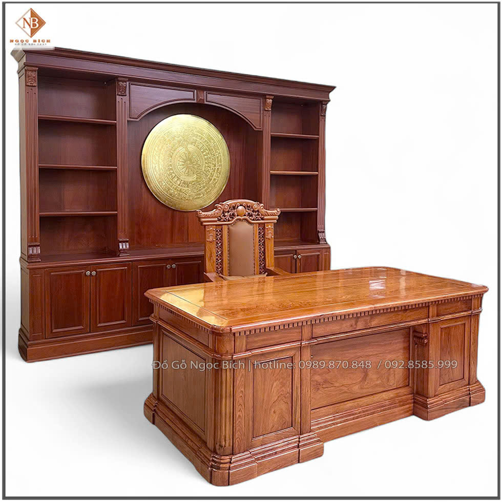 Bàn với thiết kế tối giản nhưng vẫn sang trọng , đẳng cấp