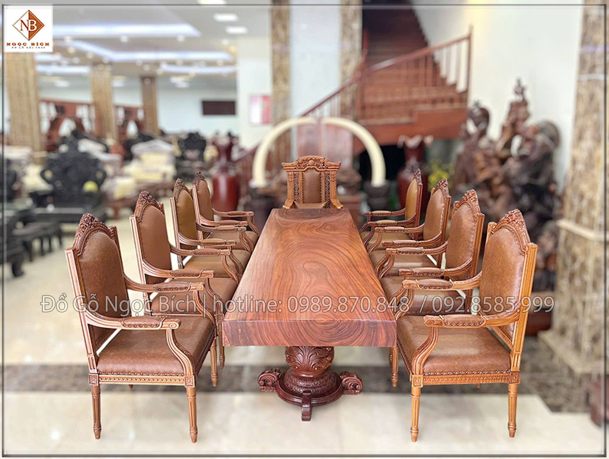 Bàn họp gỗ nguyên khối có độ bền cao , chịu được va đập