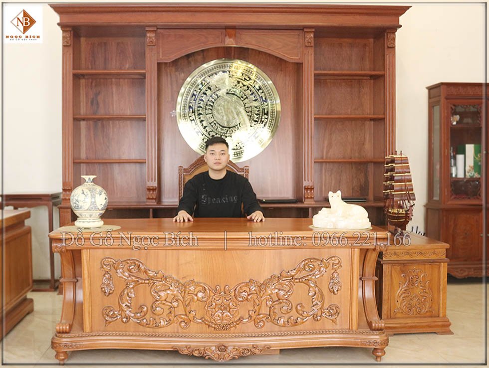 Bàn làm việc dành cho các lãnh đạo