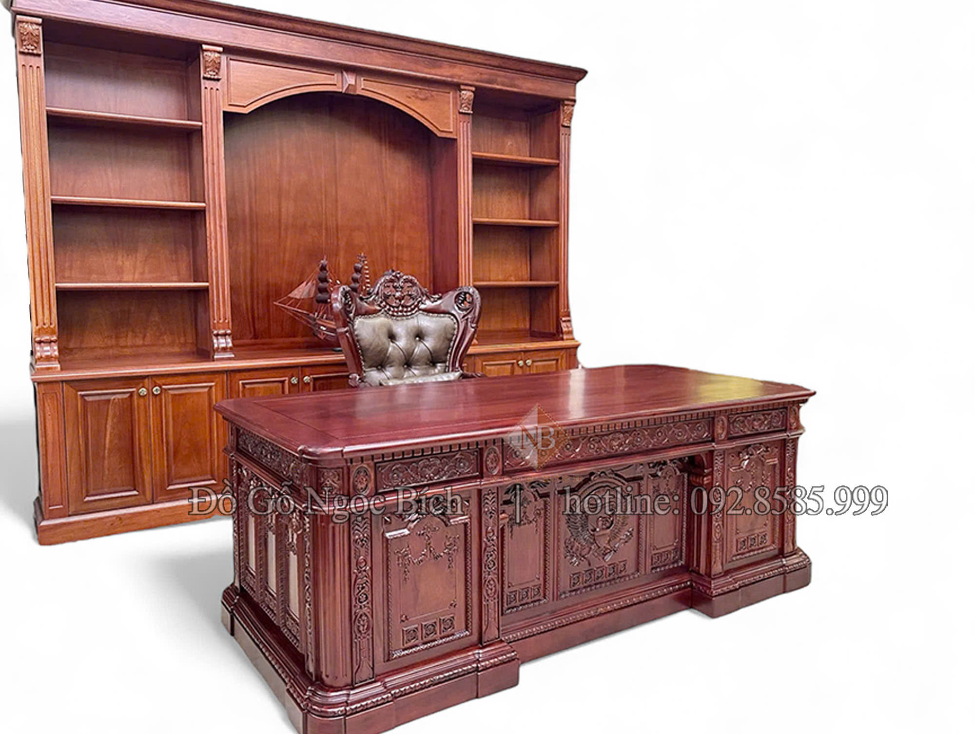 Chiếc bàn được sản xuất bởi nghệ nhân Đồng Kỵ - chuẩn truyền thống