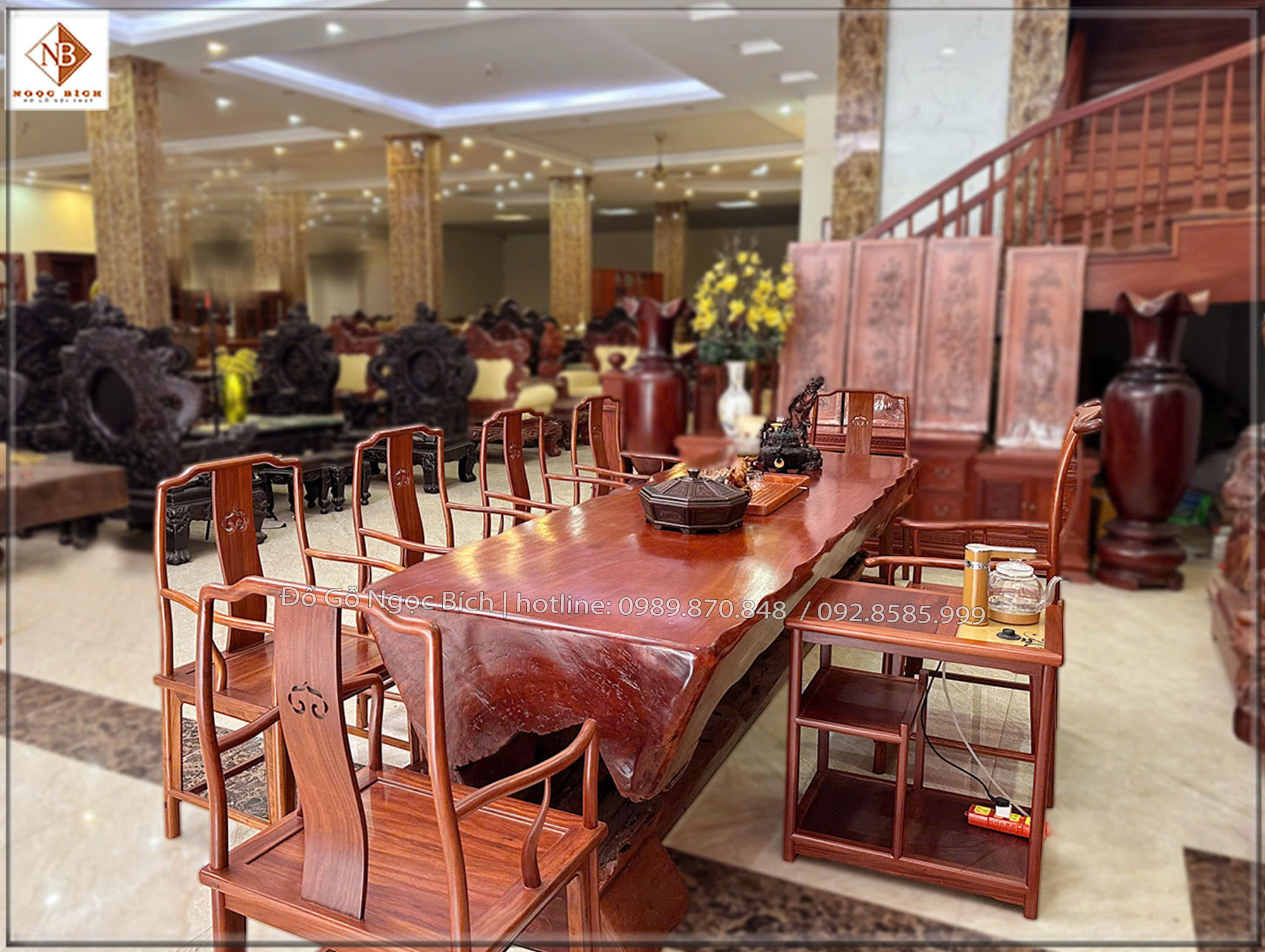 Bộ bàn trà nguyên khối góp phần thể hiện uy quyền , cá tính mạnh