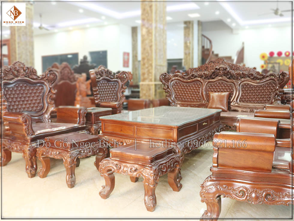 Bộ Hoàng Gia vách trám hoa mai gỗ hương