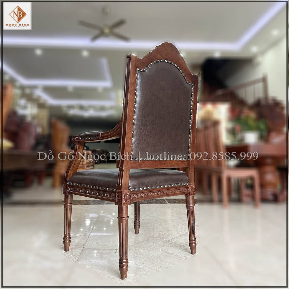 Chất liệu da bò thật được nhập khẩu từ Ý