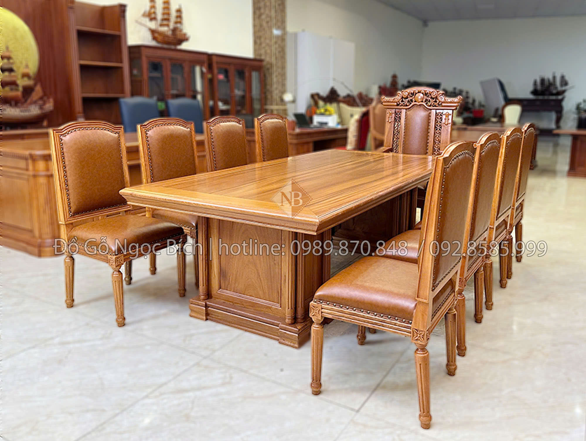 Bộ sản phẩm được làm từ chất liệu gỗ gõ đỏ -go-go-do.jpg