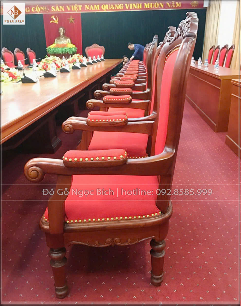 Chất liệu gỗ tự nhiên bền bỉ , thân thiện