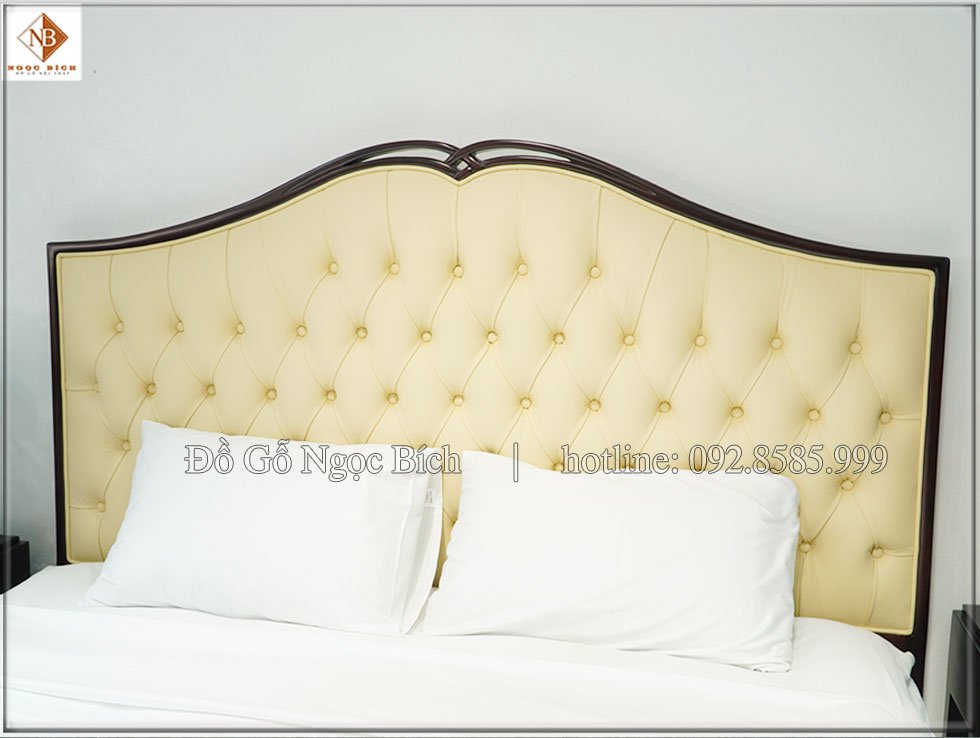 Giường Victoria với thiết kế đầy sang trọng , đẳng cấp