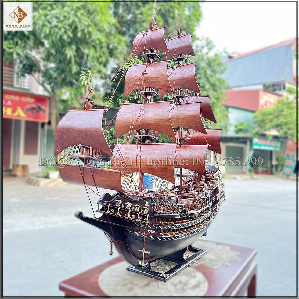 Mô hình thuyền buồm cổ thân trắc buồm hương