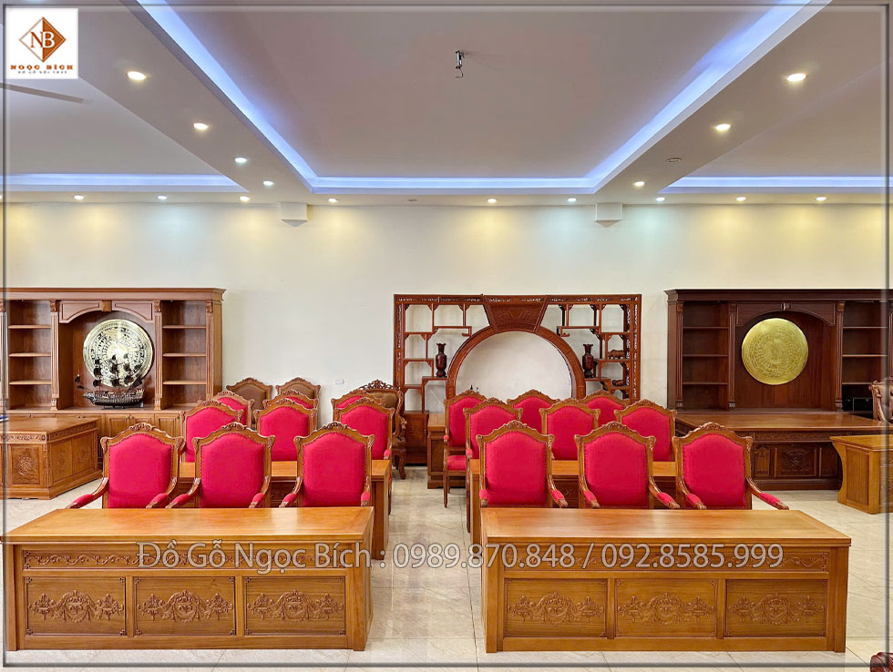 Chất liệu gỗ tự nhiên bền bỉ , tôn lên sự đẳng cấp của không gian