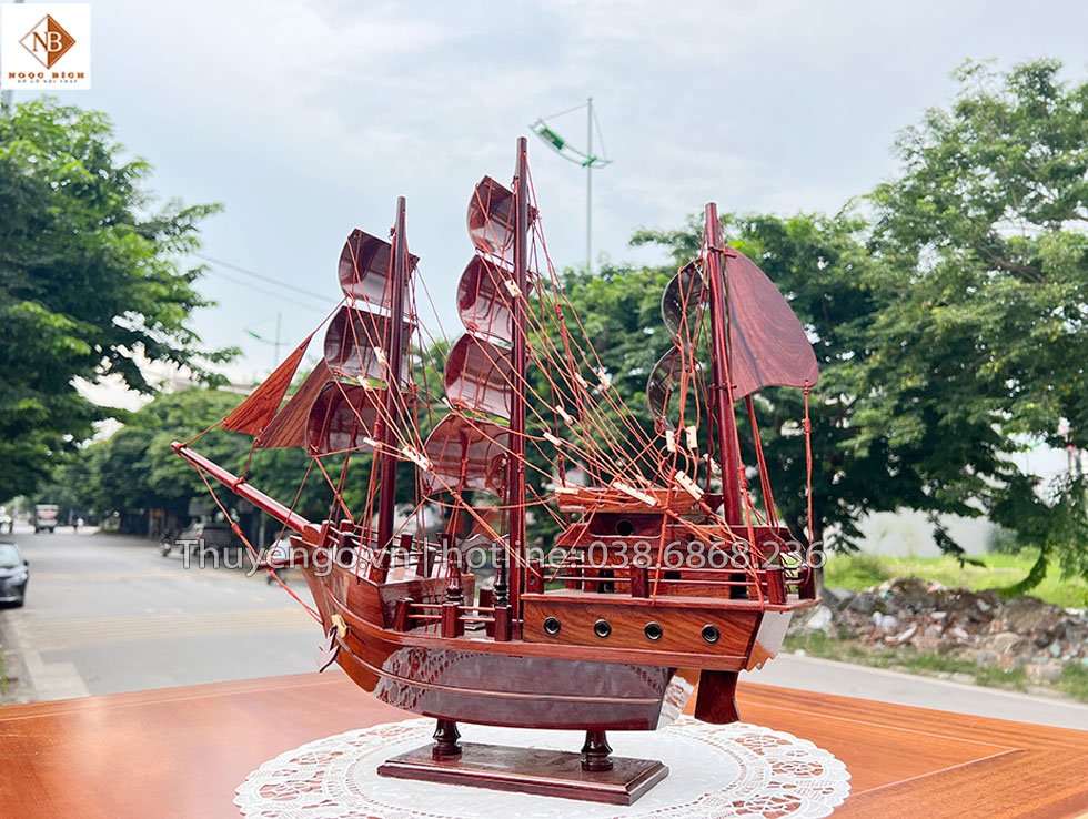 Các họa tiết rất nhỏ nhưng vẫn được làm vô cùng cẩn thận kĩ càng