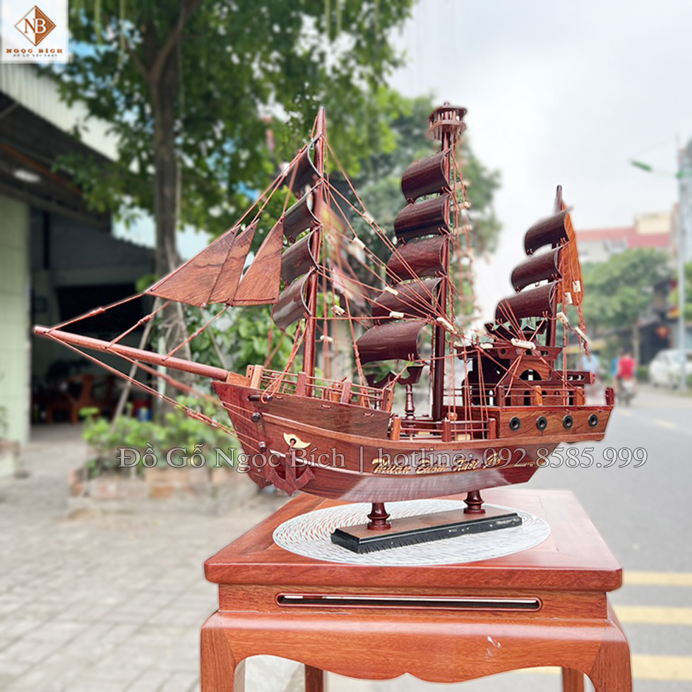 Mô hình tàu đánh cá Thái Lan gỗ cẩm dài 60cm