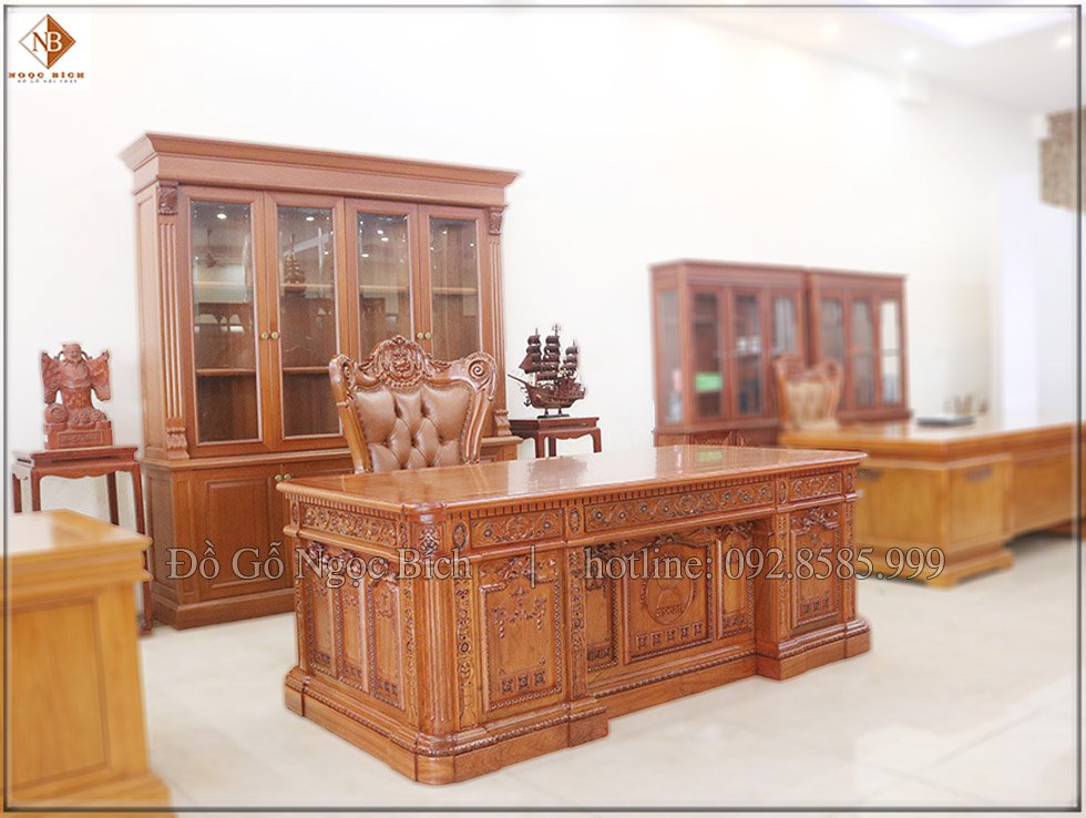Bi-quyet-bao-ban-va-cham-soc-ban-Giam-Doc-go-tu-nhien-de-luon-ben-dep.jpg