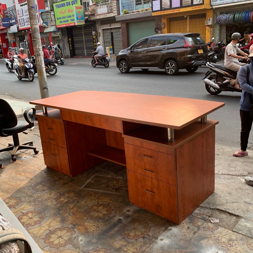 Bàn làm việc gỗ công nghiệp 4