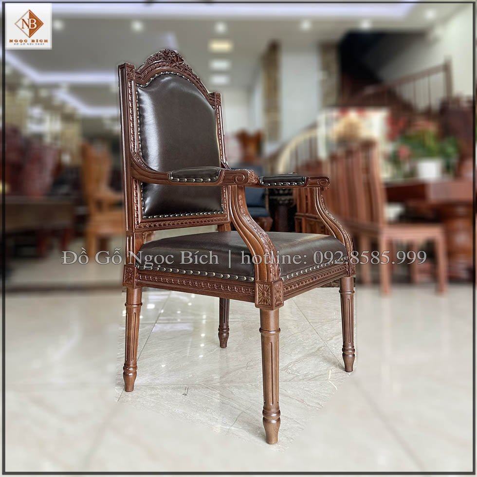 Ghế được phun Pu màu óc cho sang trọng